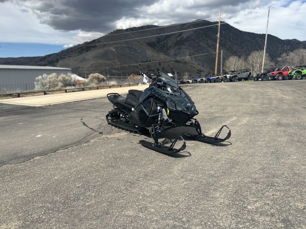 Main image 3