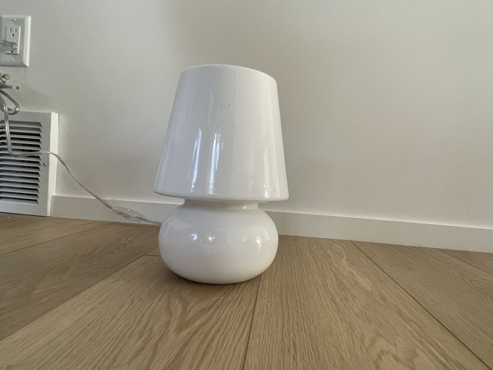 Mushroom Table Lamp - White Ceramic/Glass, Modern Design