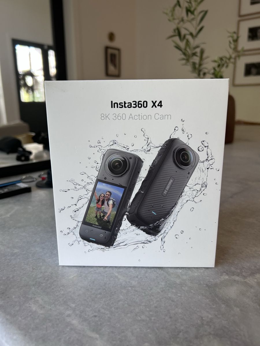 Brand new Insta360 X4 8K 360 Action Cam and mic air.