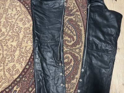 Motorcycle chaps