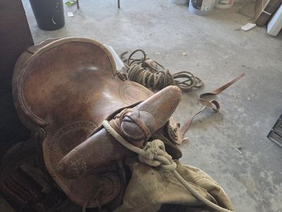Vintage Leather Western Saddle with Rope and Blanket + Used Condition