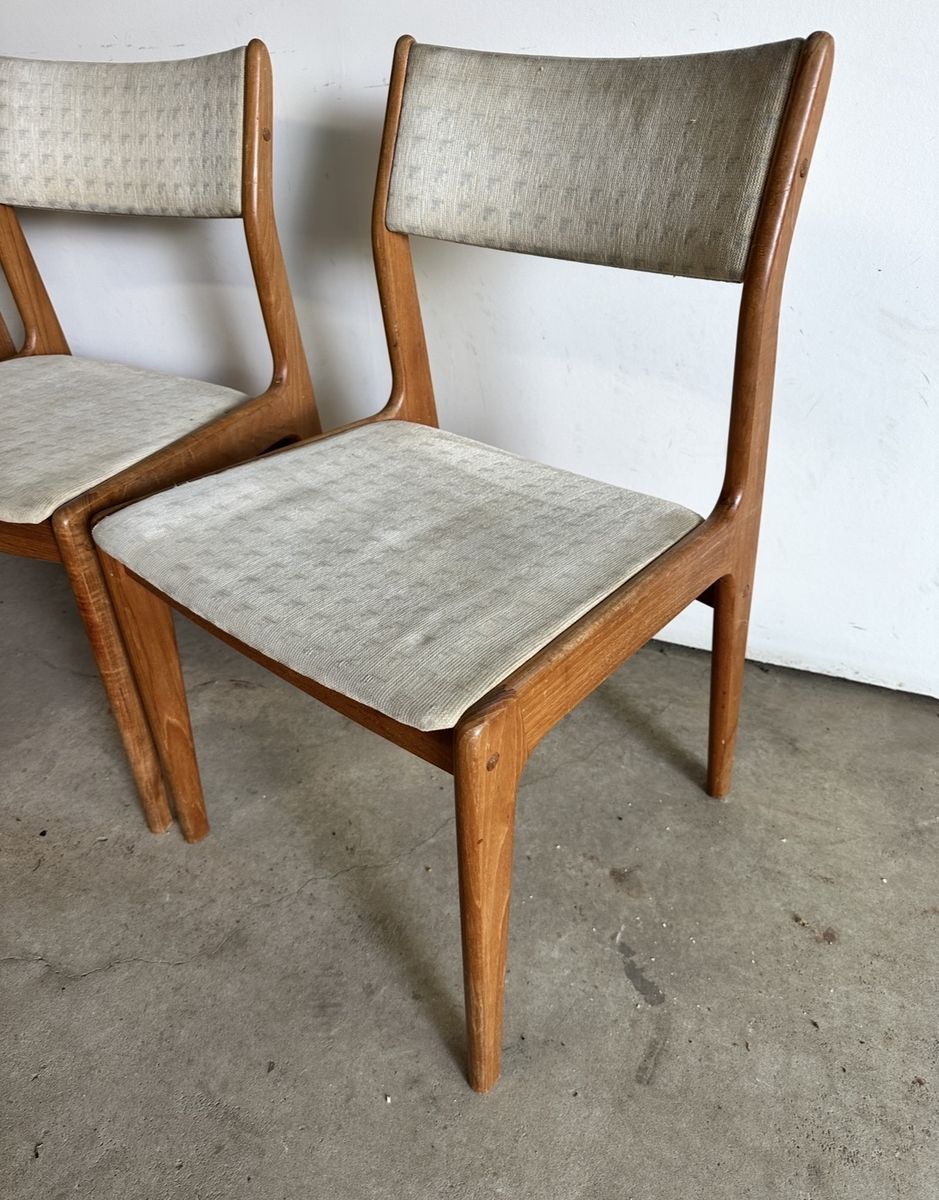 Vintage Mid Century Modern MCM D-Scan Solid Teak Dining Chairs - Set of 4 (Project)