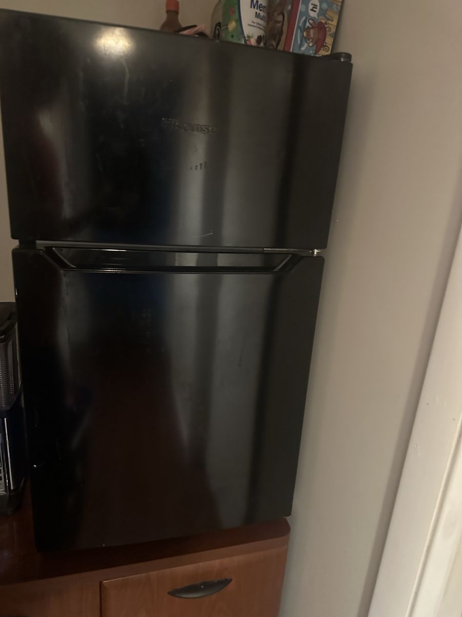 Mini refrigerator