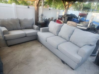Light Gray Sofa & Loveseat Set – Clean & Comfortable