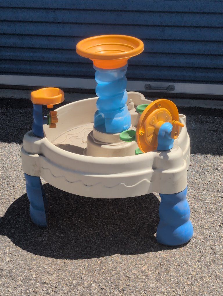 Step2 Spill & Splash Seaway Water Table Kids Outdoor Play Toy
