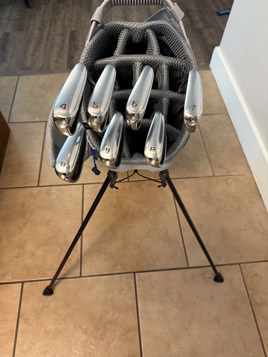 Cobra Radspeed Irons 4-PW Stiff Shaft