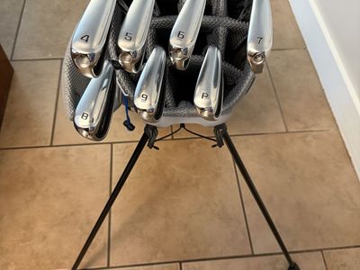Cobra Radspeed Irons 4-PW Stiff Shaft