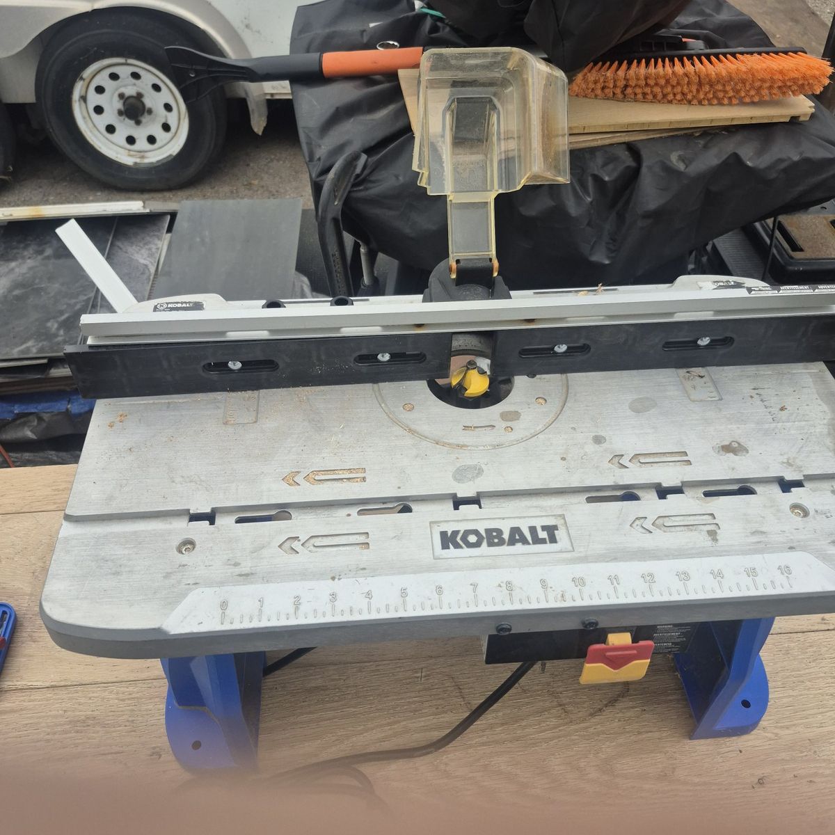 Kobalt Router Table with Router - KORT 1111 - Woodworking Tool - UsedGood Condition