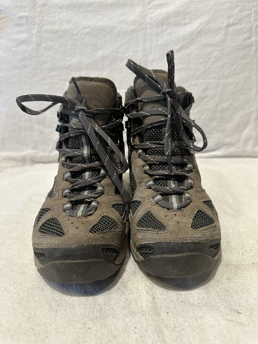 Vasque Women’s Size 8W Gore-Tex Hiking Boots