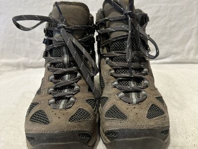 Vasque Women’s Size 8W Gore-Tex Hiking Boots