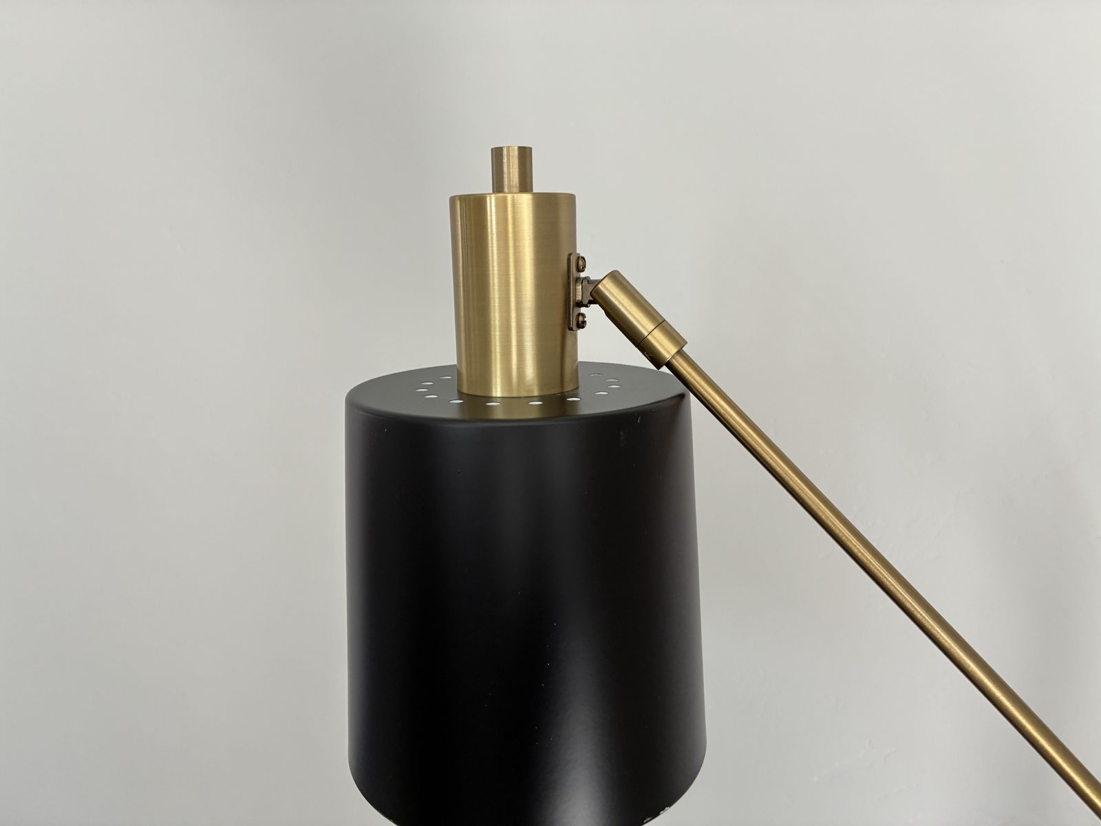 Main image 9