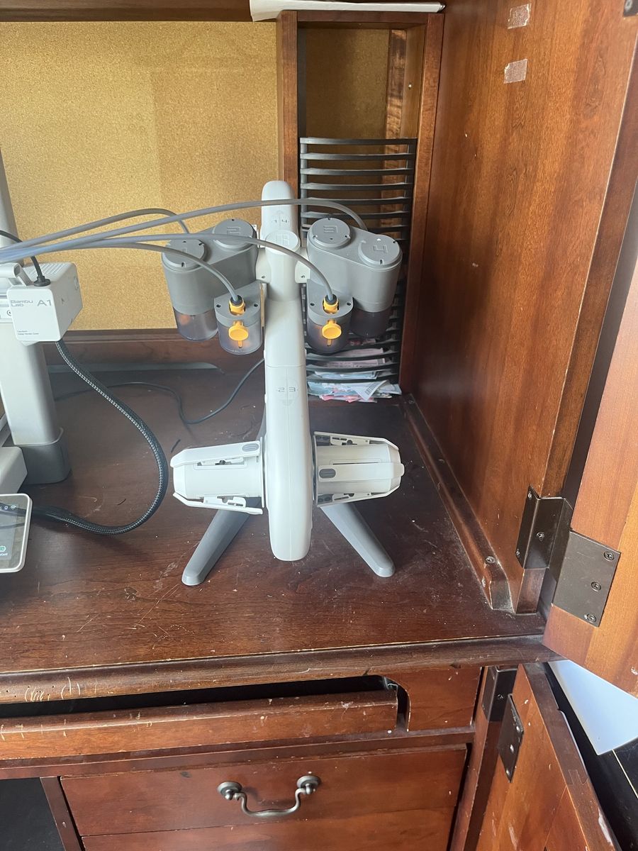 Main image 4