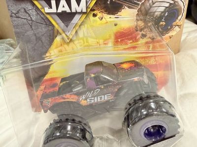Monster Jam Wild Side Die-Cast Monster Truck 1:64 Scale New in Package