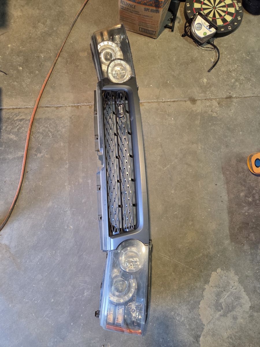Land rover headlights and grille 100 for all