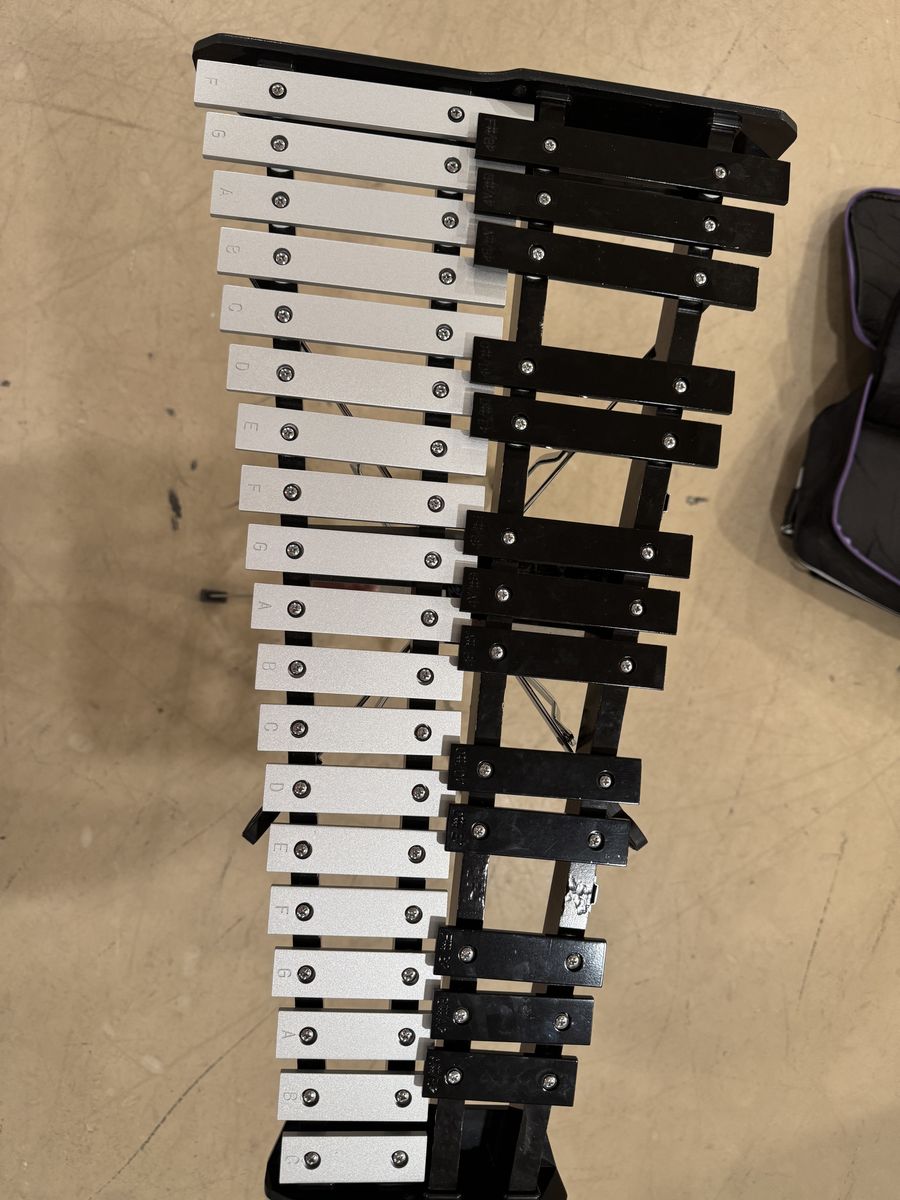 Main image 6