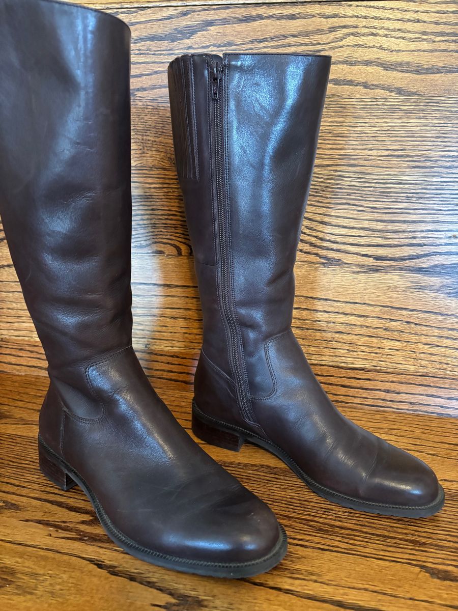 BEAUTIFUL LEATHER WOMENS BOOTS