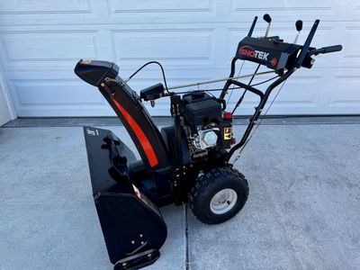 Ariens Sno-Tek 28 Two-Stage Snow Blower – Model 920403