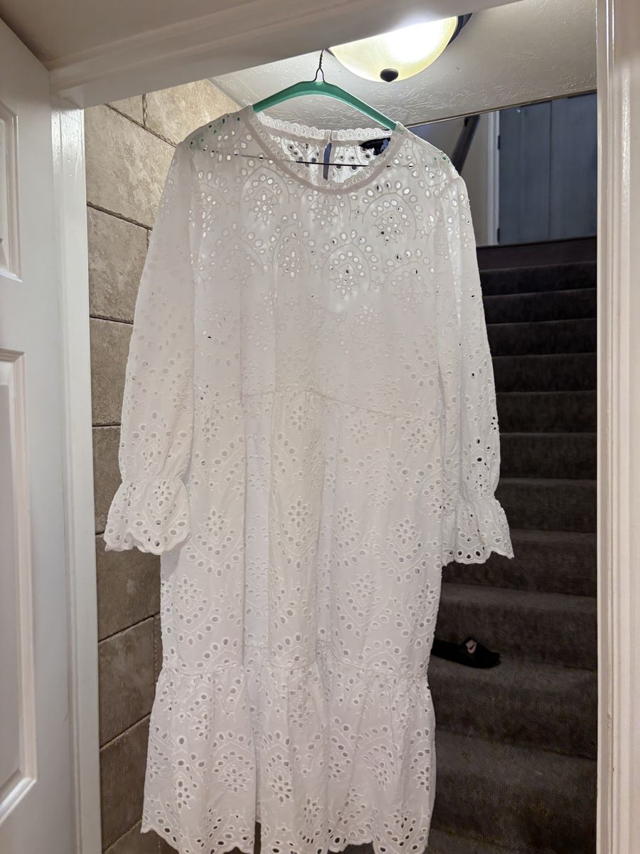 Darling White Eyelet Banana Republic Dress XXL