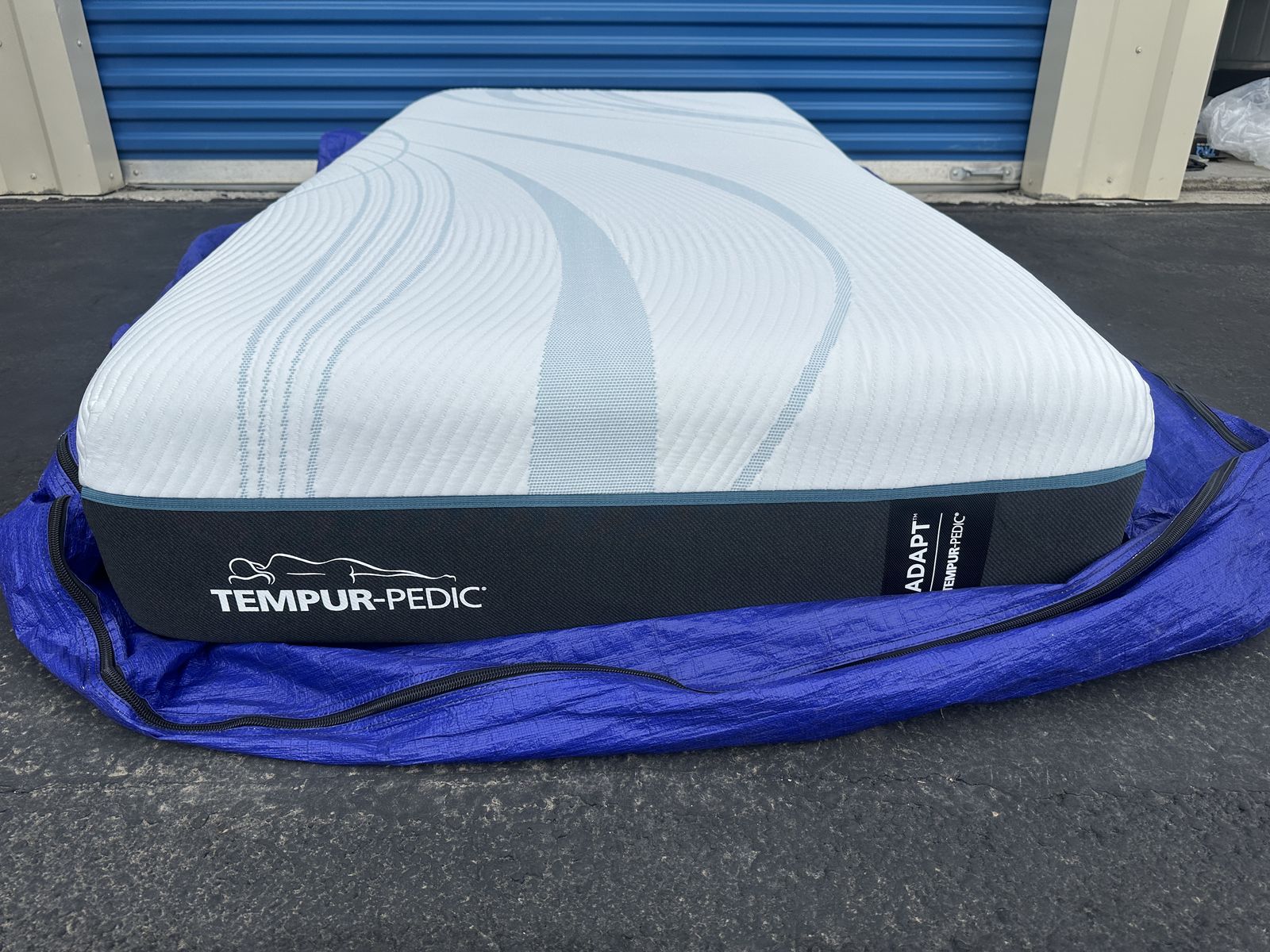 Luxury Twin Hardly Used Tempur-Pedic Adapt Mattress