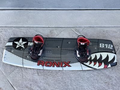 Ronix Vision 120 Wakeboard with Bindings
