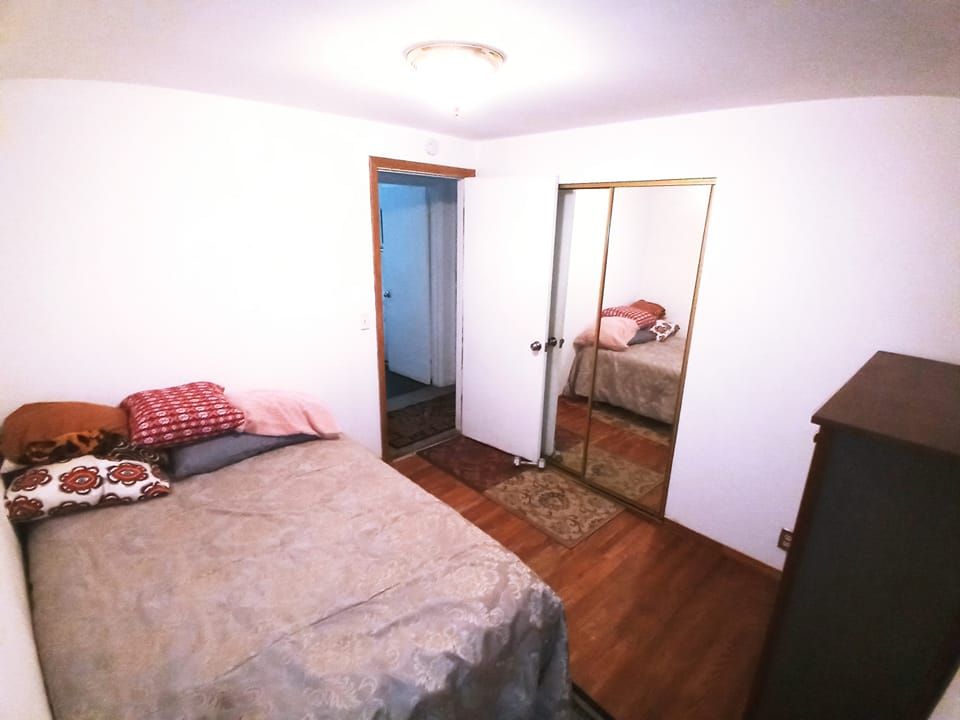 $675 MONTH ALL UTIL WIFI INCLUDED PETS OK FOR JUNE NO SMOKERS PETS OK