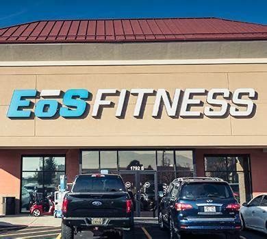 EOS Fitness Sign