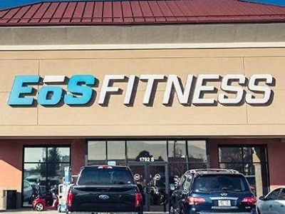 EOS Fitness Sign