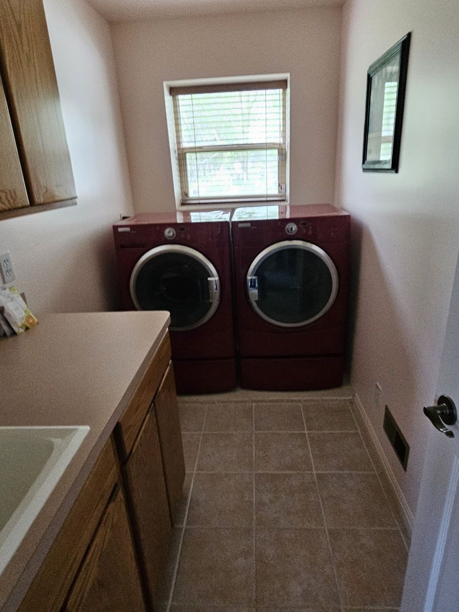 Main image 6