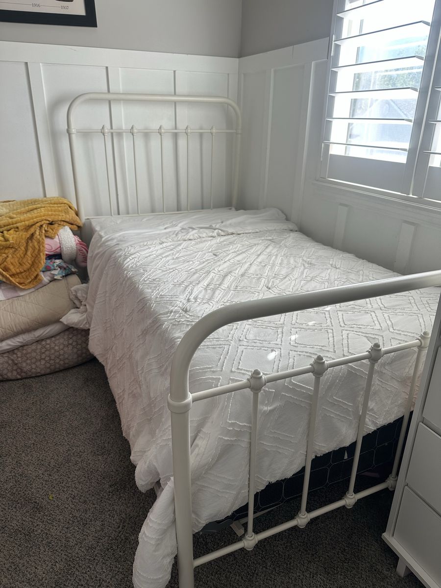 Twin bed frame, mattress and box spring