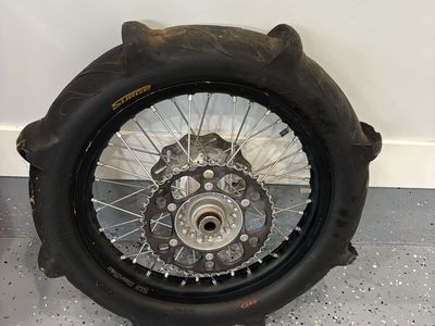 18 inch rear wheel and paddle tire
