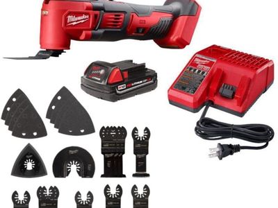 Milwaukee M18 Oscillating Multi-Tool w/ Battery