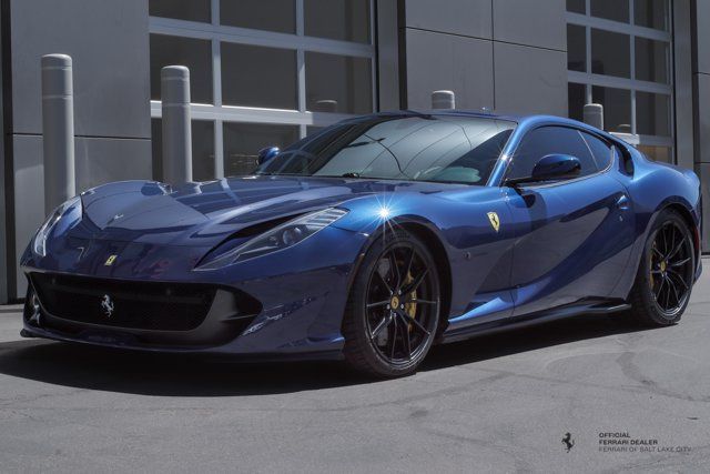 2019 Ferrari 812 Superfast Base