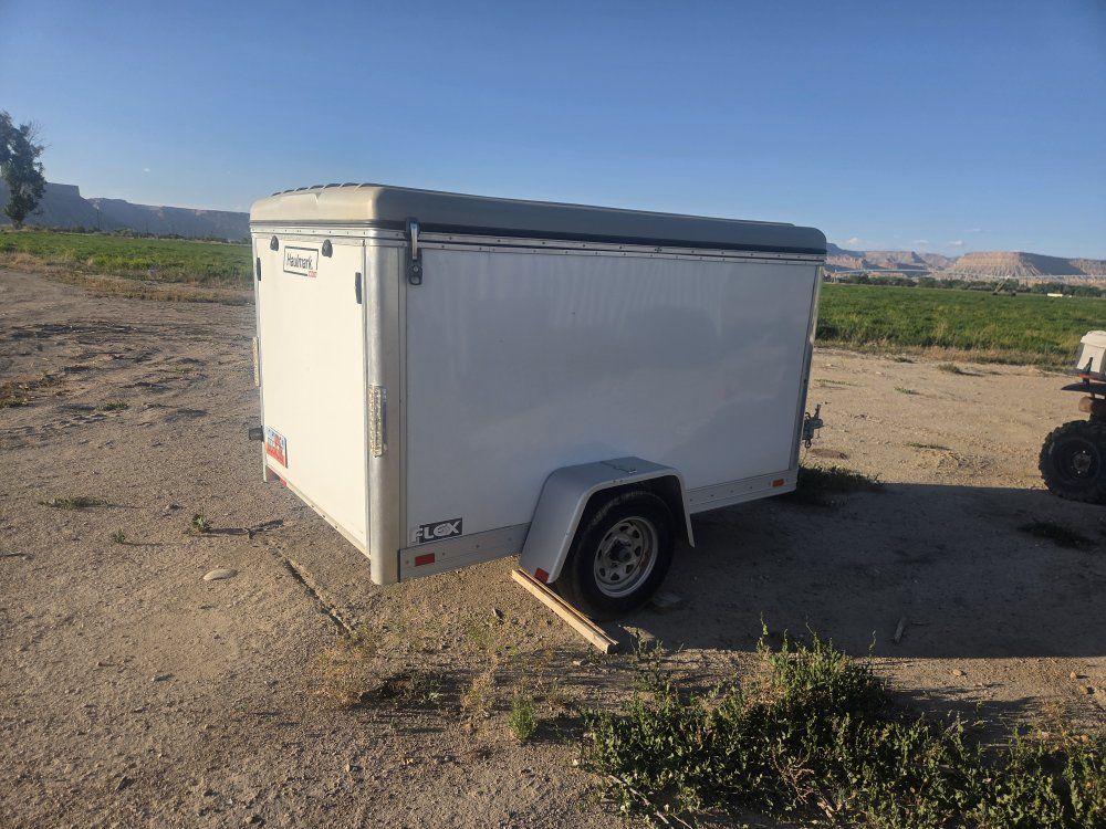 2013 haulmark enclosed utility trailer 5x8