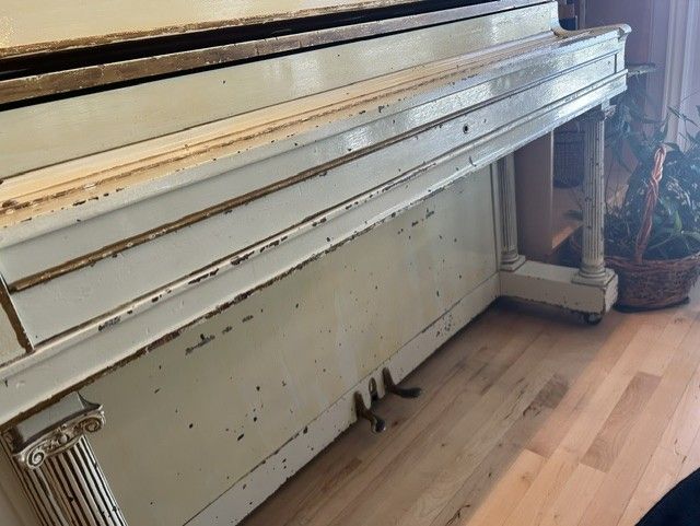 Main image 3