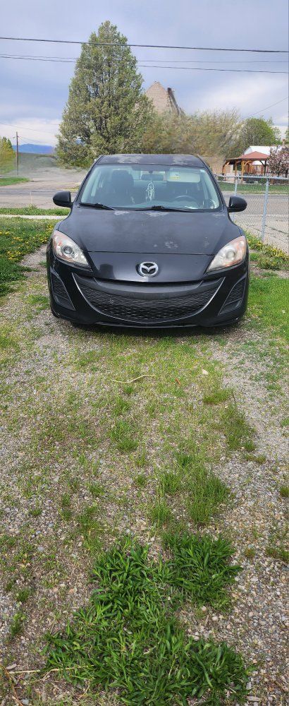 2011 MAZDA MAZDA3