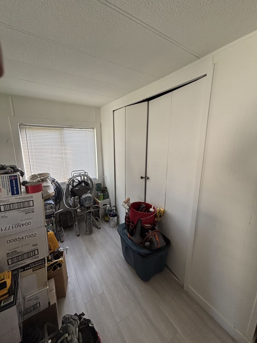 Main image 13