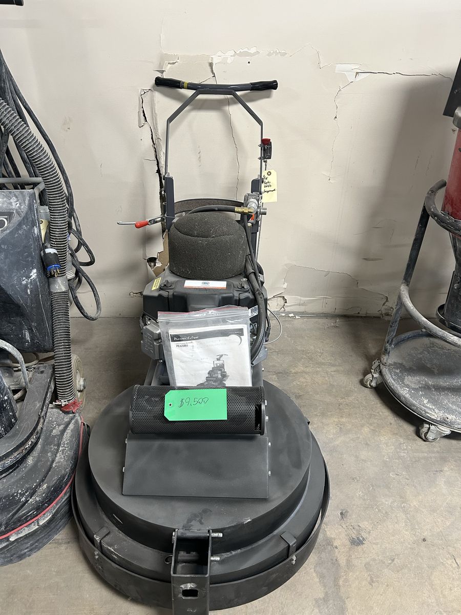 Betco Big Bertha XSM30 30” Propane Stripping Machine