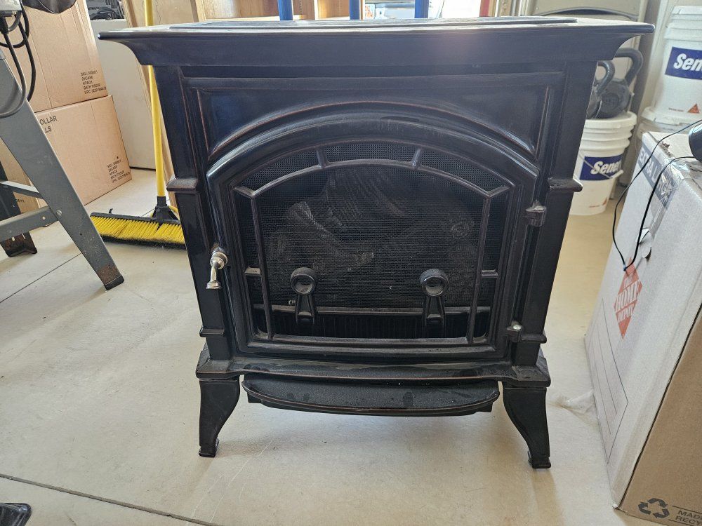 Beautiful Monessen 30" Cast Iron Gas Stove (Vent-Free) - Enamel Brown