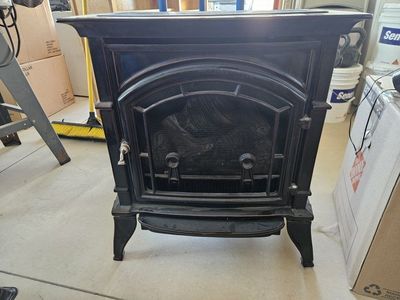 Beautiful Monessen 30" Cast Iron Gas Stove (Vent-Free) - Enamel Brown