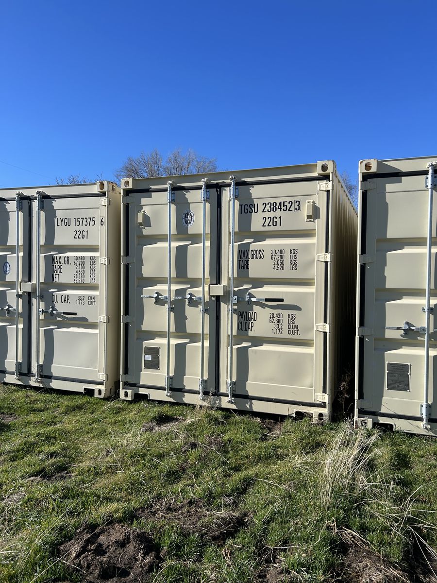 20 FT 1 TRIP SHIPPING CONTAINERS