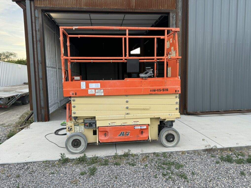 Jlg 2632 Es Scissor Lift Low Hrs