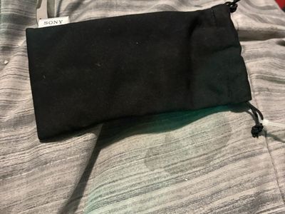 Sony 3D Glasses with Carrying Pouch
