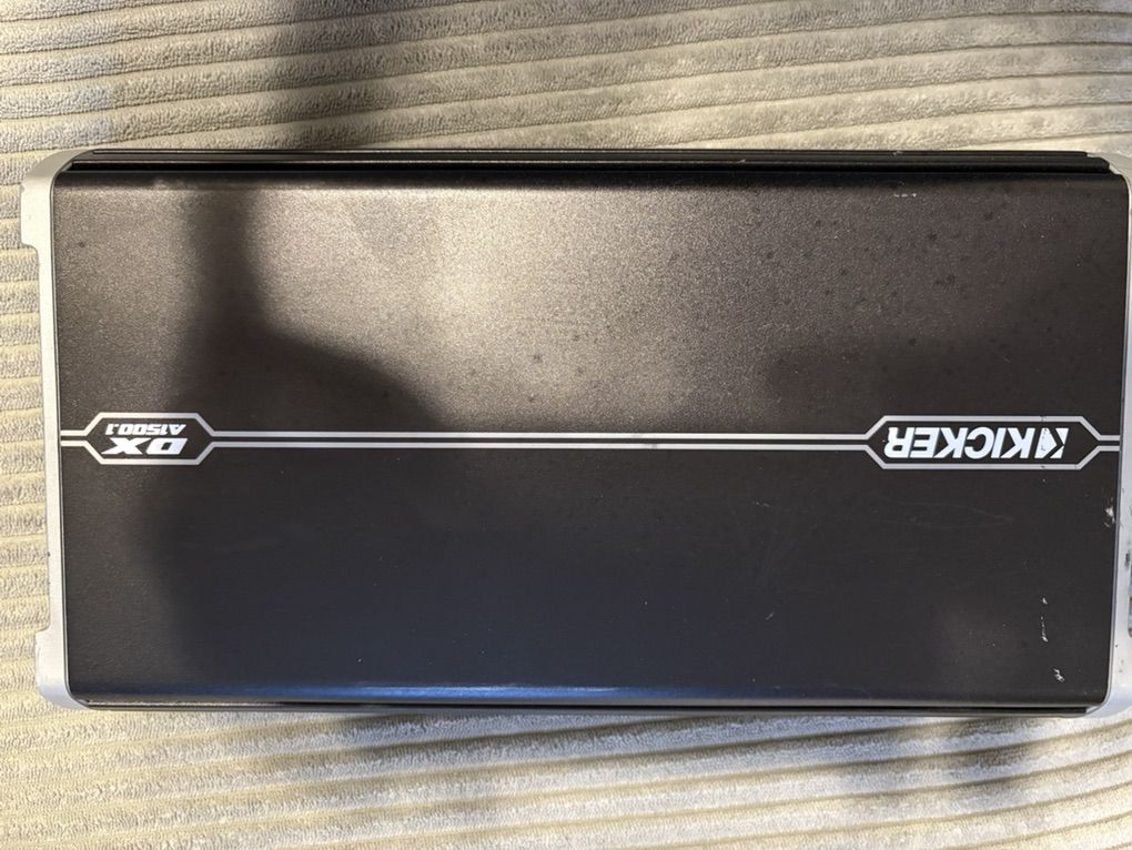 Kicker Amp/ amplifier/subwoofer/speaker/audio