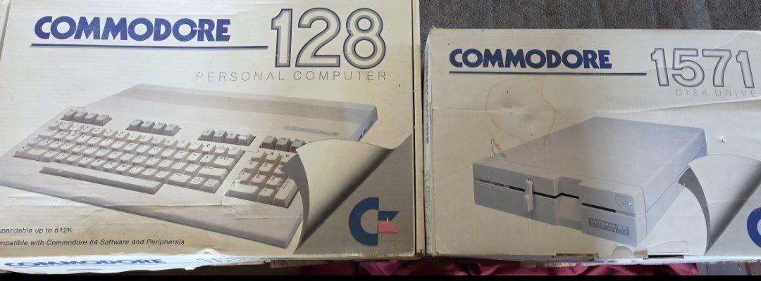 Commodore 128 w/disc drive for sale