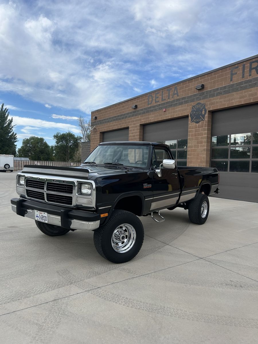 1992 Dodge RAM 250 LE