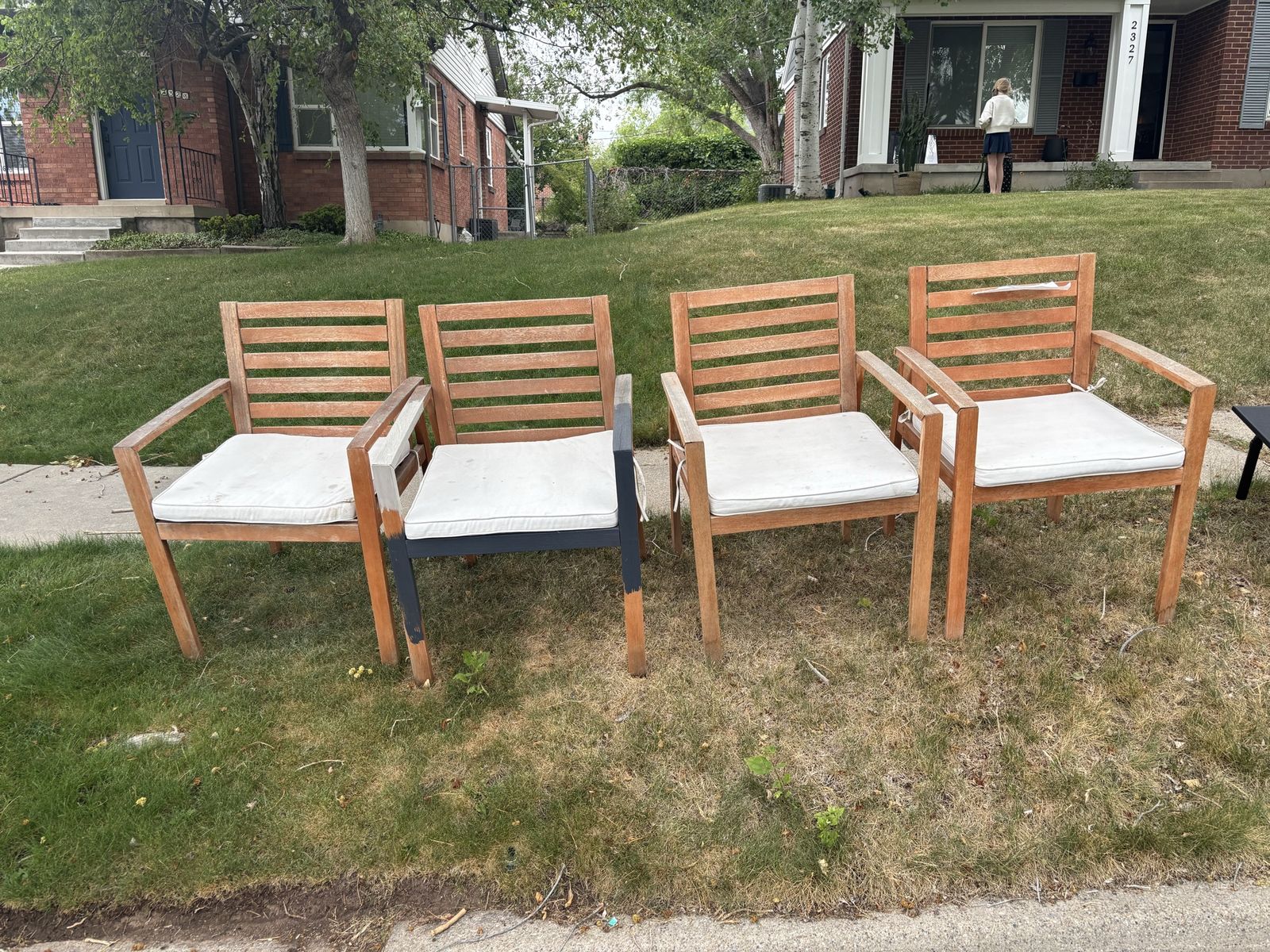 Set of 4 Wooden Patio Chairs with Cushions - Outdoor Furniture - Free