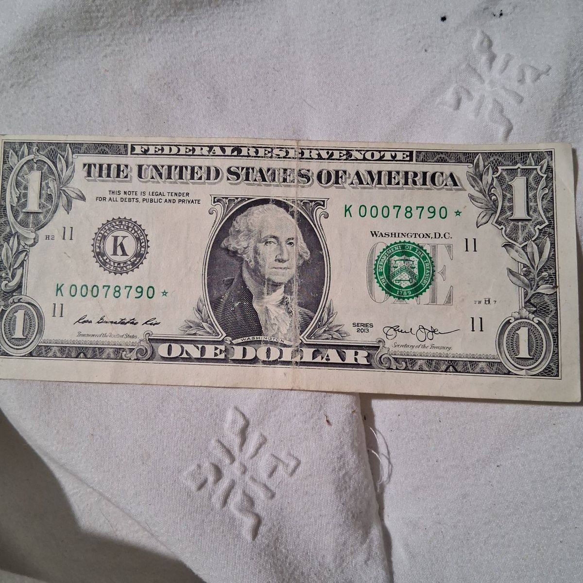 00078790* Star note with error, off center cut 2013