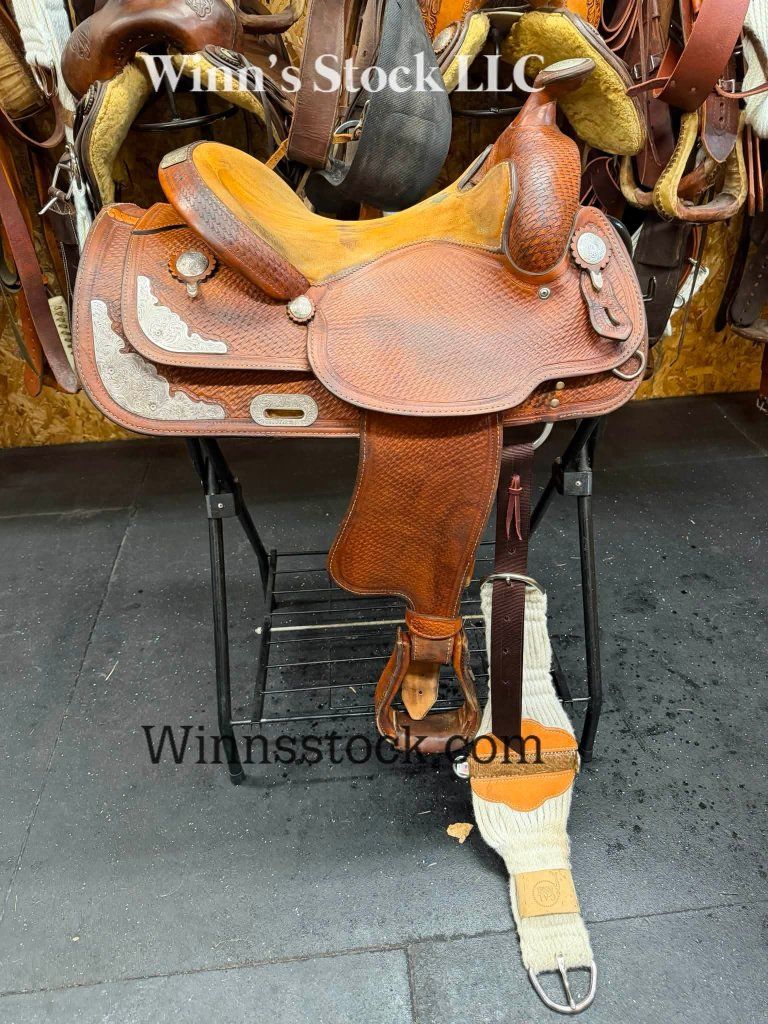 15.5" Crates saddle