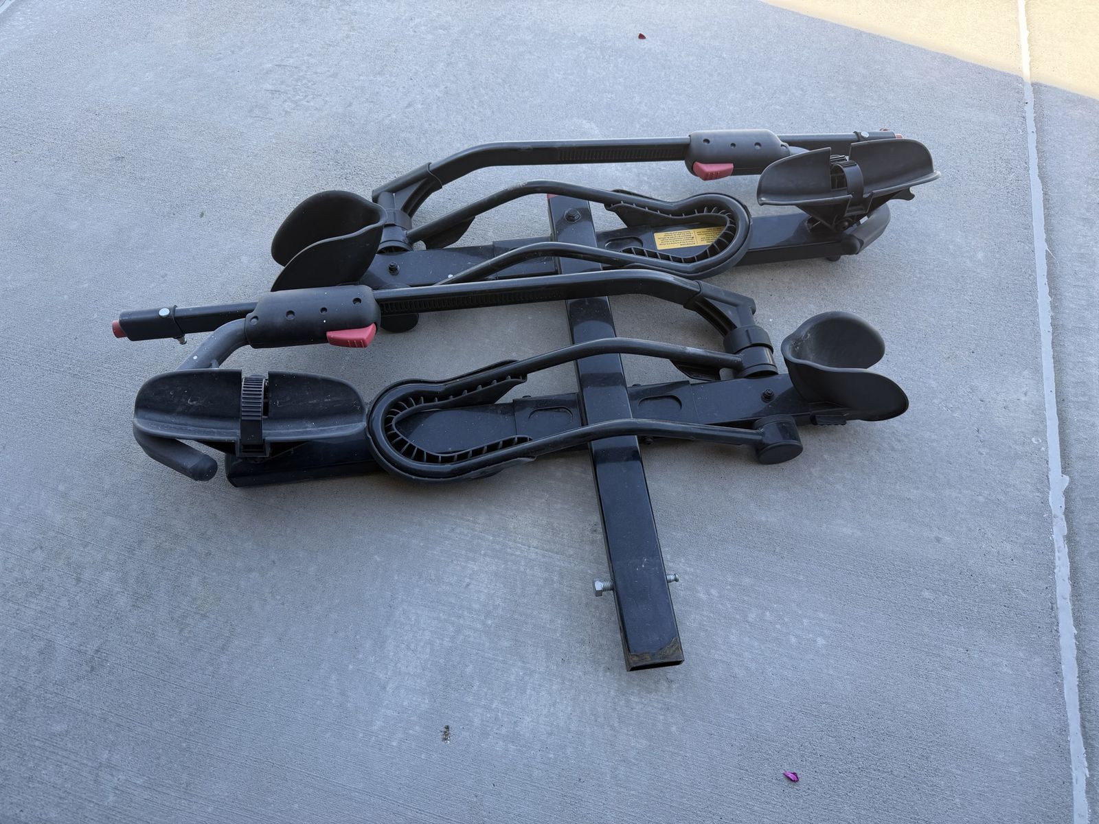 Yakima 2 bike extended bike rack. This is not a stand alone rack.  You need to already have a 2 bike rack.