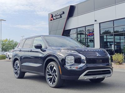 2025 Mitsubishi Outlander SE